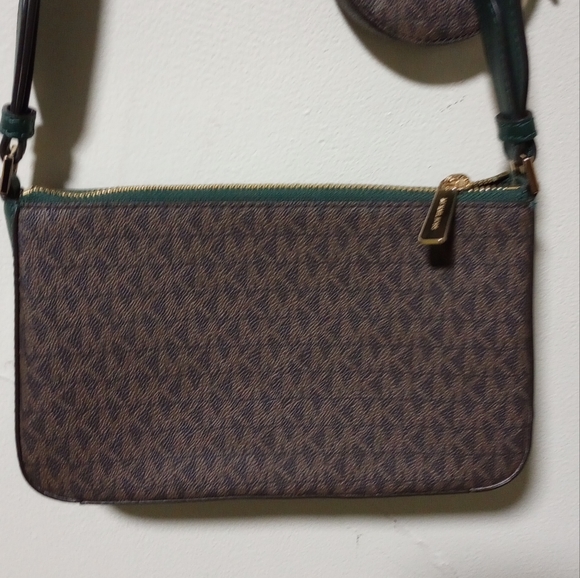 MICHAEL KORS Handbag - Picture 11 of 16